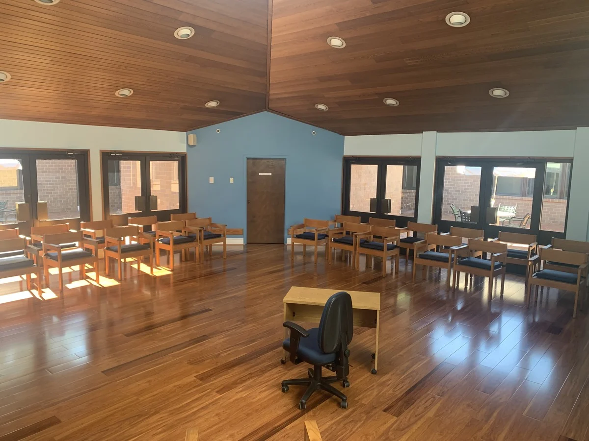 Avatar_Residential_Detox_Center_Home_Our-Facility_Conference-Hall