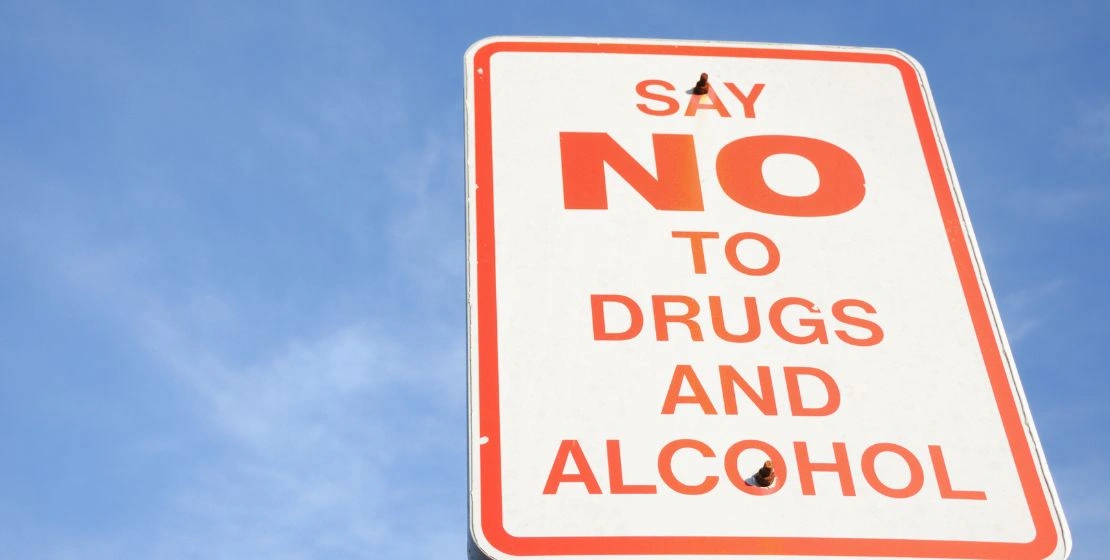 Avatar_Residential_Detox_Center_Blog_Alcohol_vs_Drug_Detox_What_Is_The_Difference