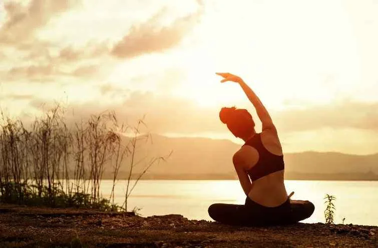 Avatar_Residential_Detox_Center_Advantages-Of-Yoga-Therapy